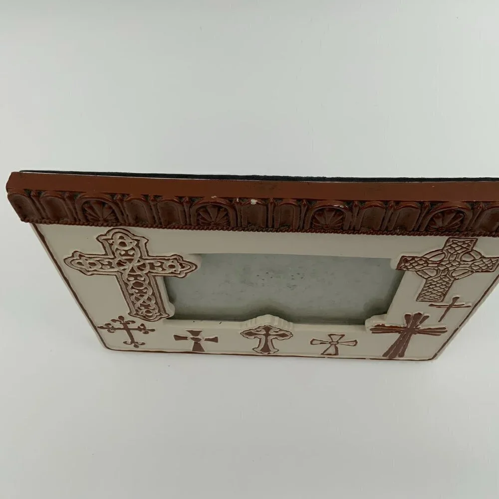 2008 The Encore Group Spiritual Harvest Glazed Cross Creme Frame 4 x 6